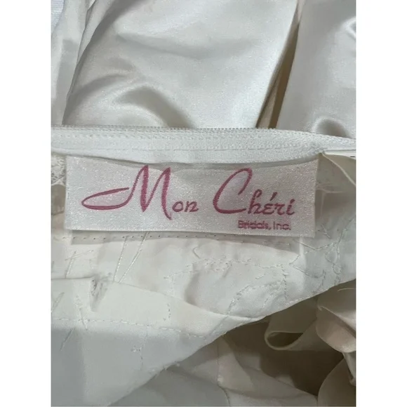 Vintage Mon Cheri White Brown Beaded Pearl Bow Sleeve Detail Satin Ballgown Wedd
